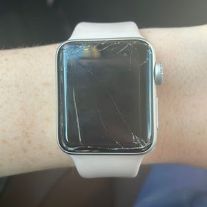 Apple Watch series 3, cracked but works